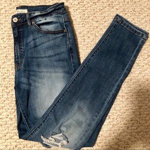 Distressed KanCan Jeans